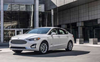 Выпущен последний экземпляр Ford Fusion