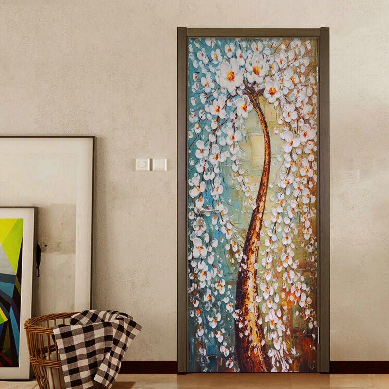 Декор двери современной